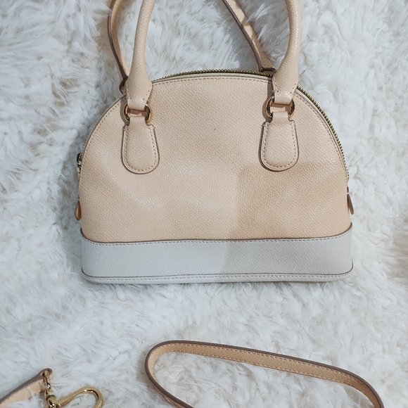 COACH purse - Picture 4 of 11